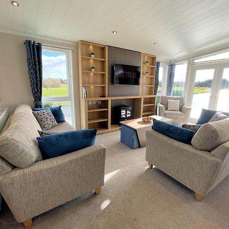 Luxury Lakeside Lodge With Htub Beautiful Views Annan Eksteriør bilde
