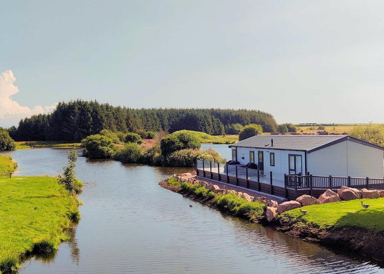 Luxury Lakeside Lodge With Htub Beautiful Views Annan Eksteriør bilde