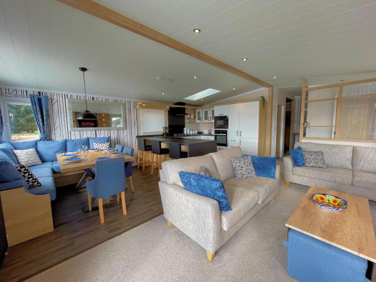 Luxury Lakeside Lodge With Htub Beautiful Views Annan Eksteriør bilde
