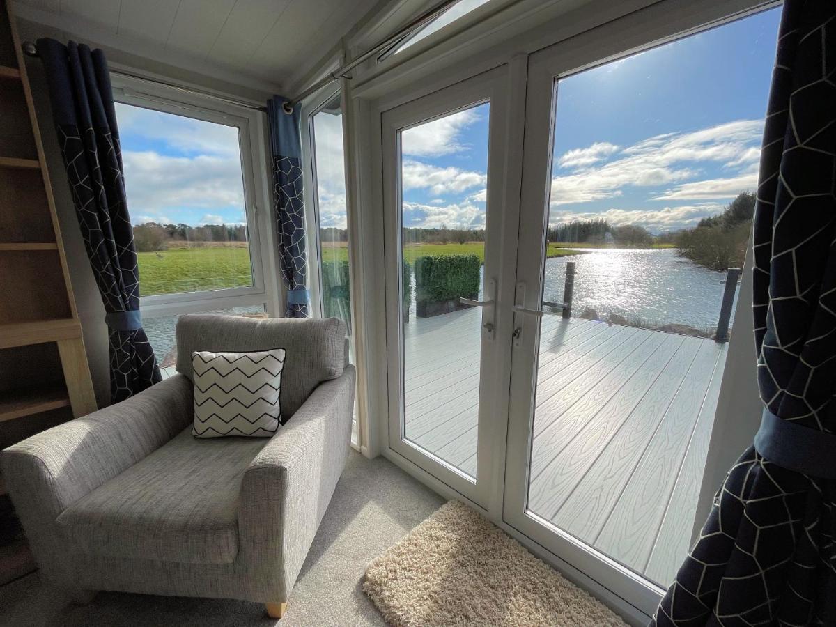 Luxury Lakeside Lodge With Htub Beautiful Views Annan Eksteriør bilde