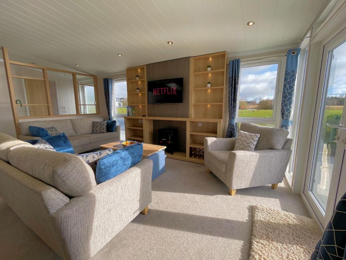 Luxury Lakeside Lodge With Htub Beautiful Views Annan Eksteriør bilde