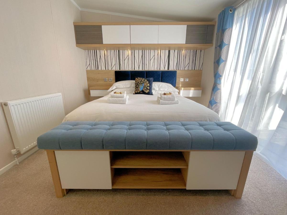 Luxury Lakeside Lodge With Htub Beautiful Views Annan Eksteriør bilde