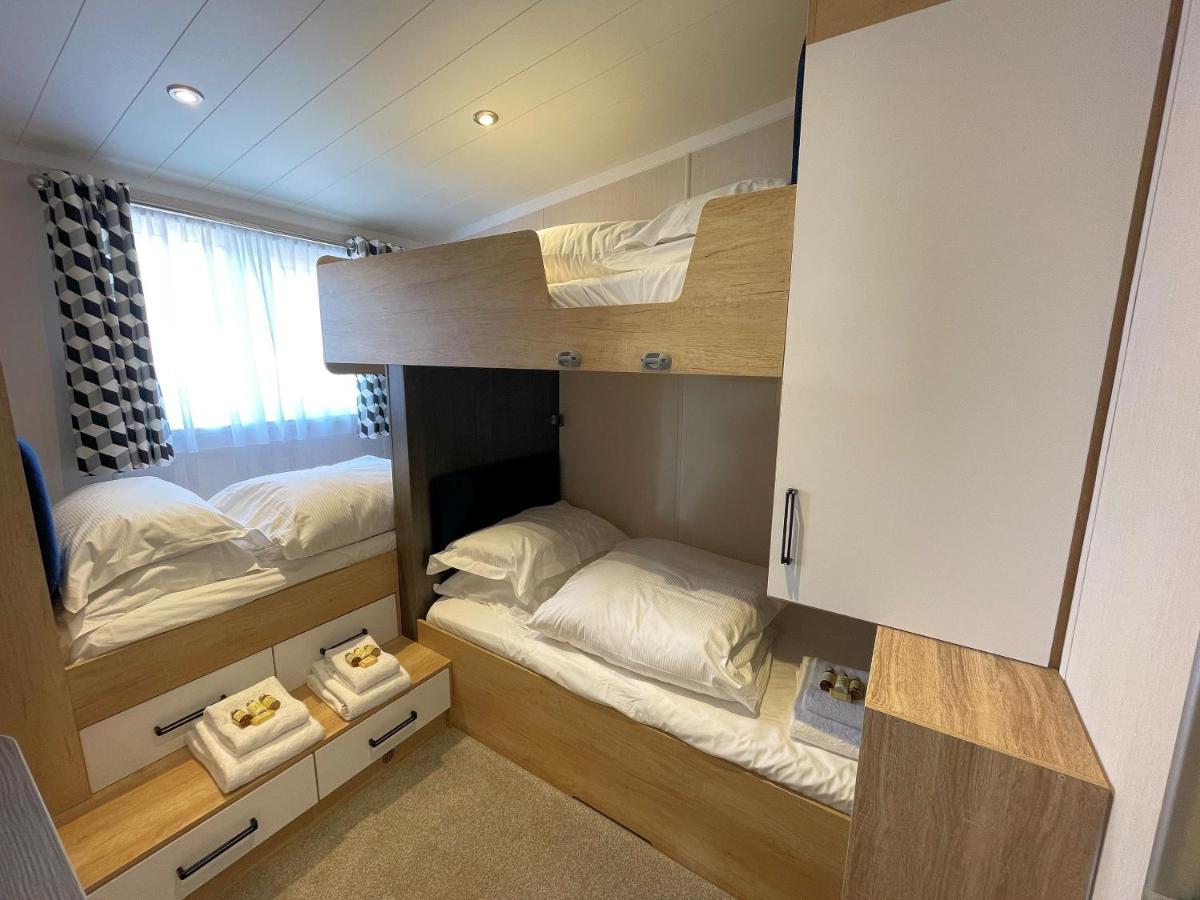 Luxury Lakeside Lodge With Htub Beautiful Views Annan Eksteriør bilde